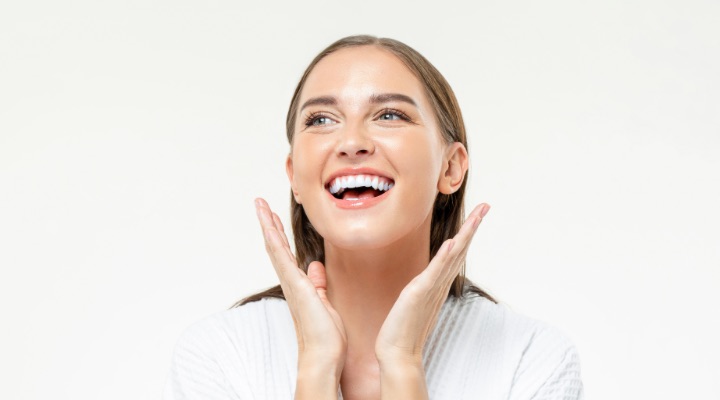 Bikowski-home-smiling-woman